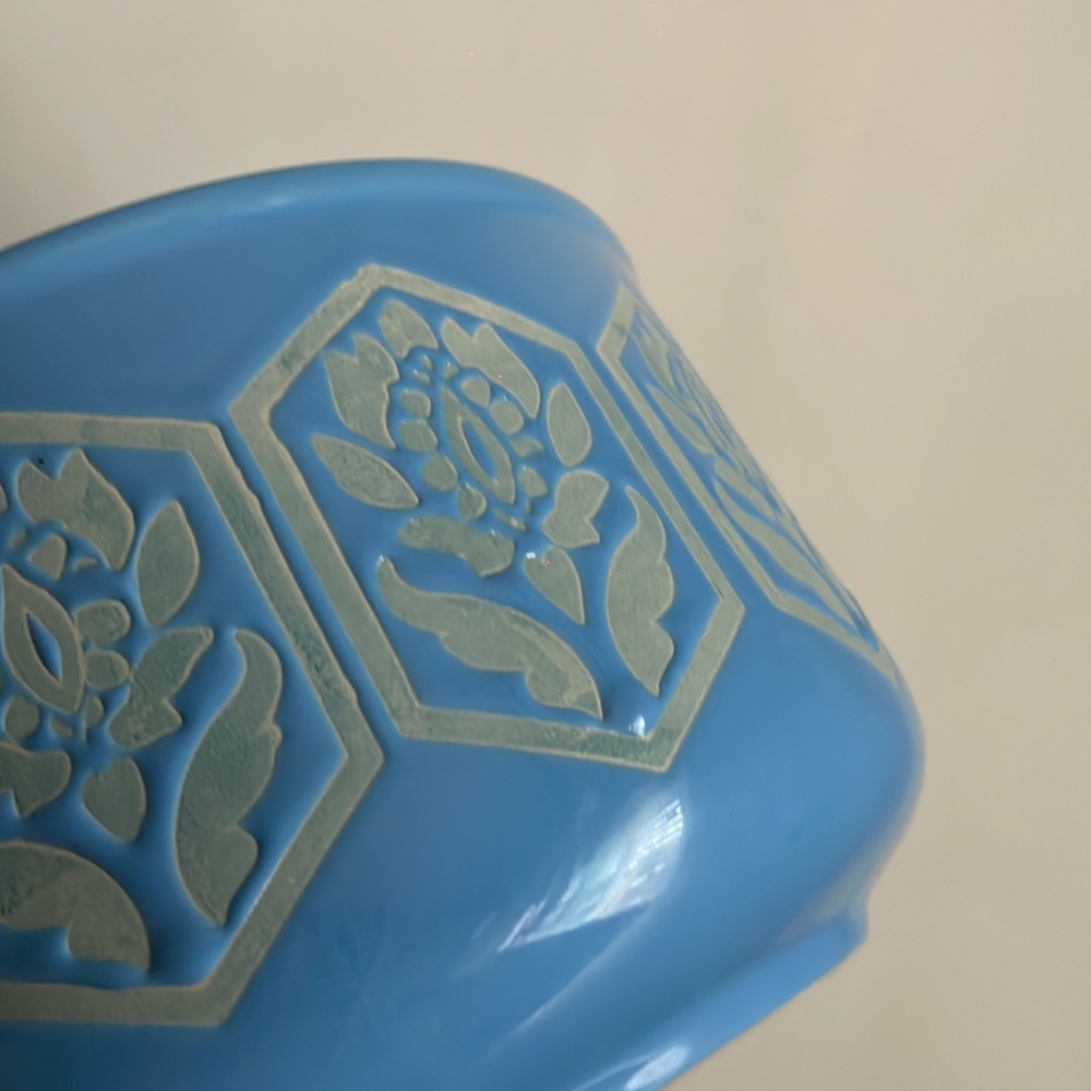 •| vintage ceramic bowl - Picture 2 of 9